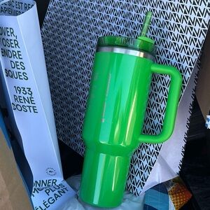 Stanley x Starbucks Target Exculsive 2025 PEARL GREEN 40oz Tumbler Quencher